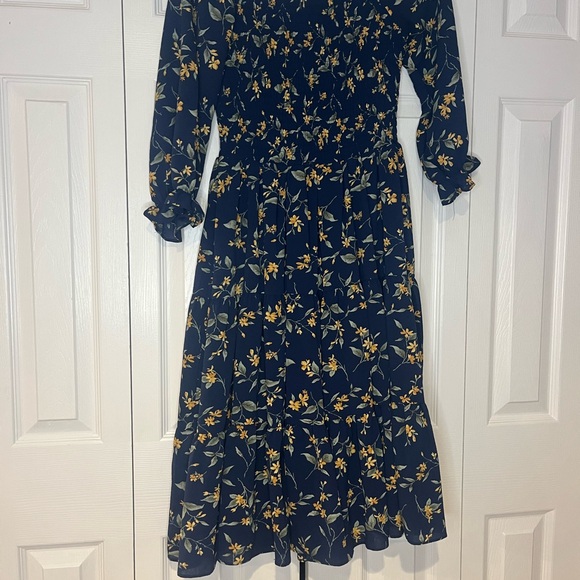 Baltic born, size M , navy floral smoked midi. - Picture 2 of 6